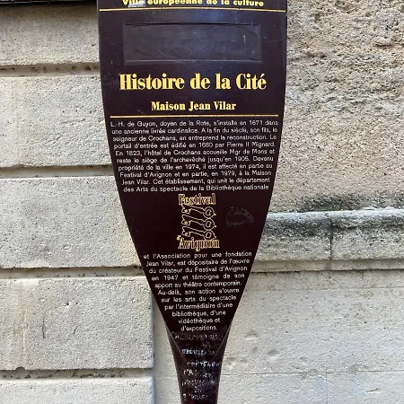 La Cachette De L'horloge - Ac Clim - Wifi - 100m Palais Des Papes * Avignon